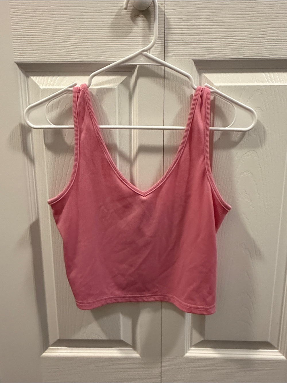 SHEIN Pink V-Neck Cropped Tank